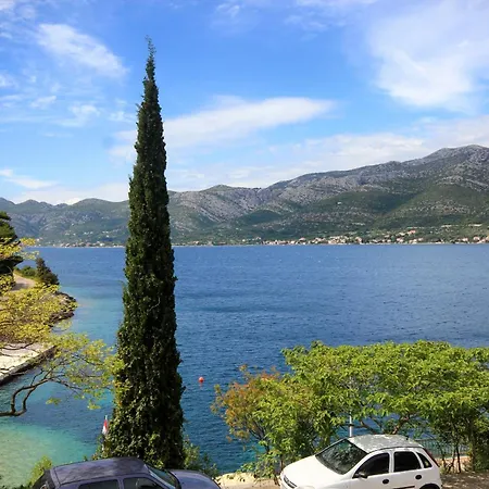 By The Sea Medvinjak, - 4439 Korcula Town