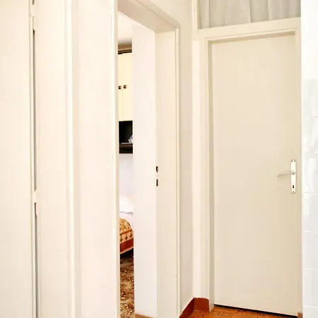 By The Sea Medvinjak, - 4439 * Κόρτσουλα