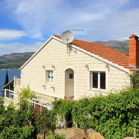 Apartment By The Sea Medvinjak, - 4439 Korcula Town