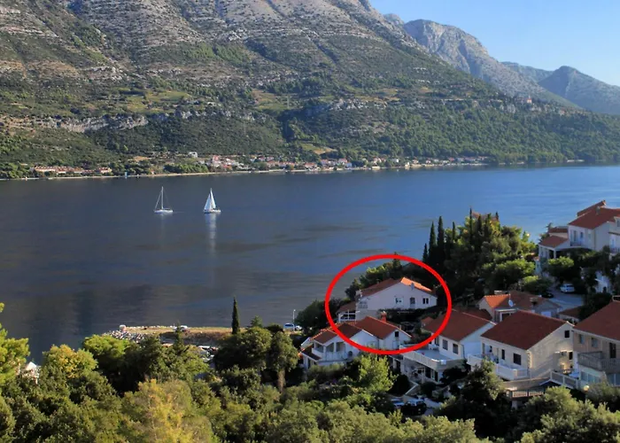 By The Sea Medvinjak, - 4439 *